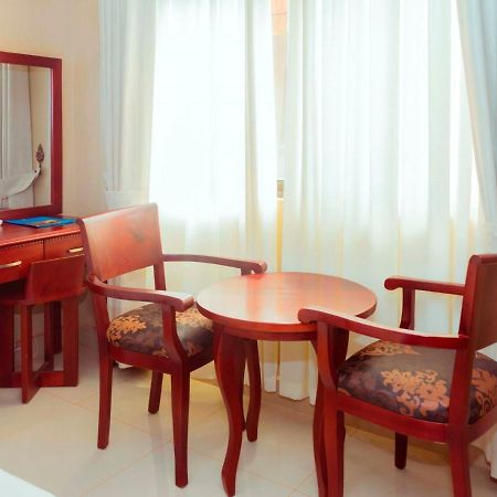 Sapphire Hotel Entebbe Kigo Kajansi المظهر الخارجي الصورة