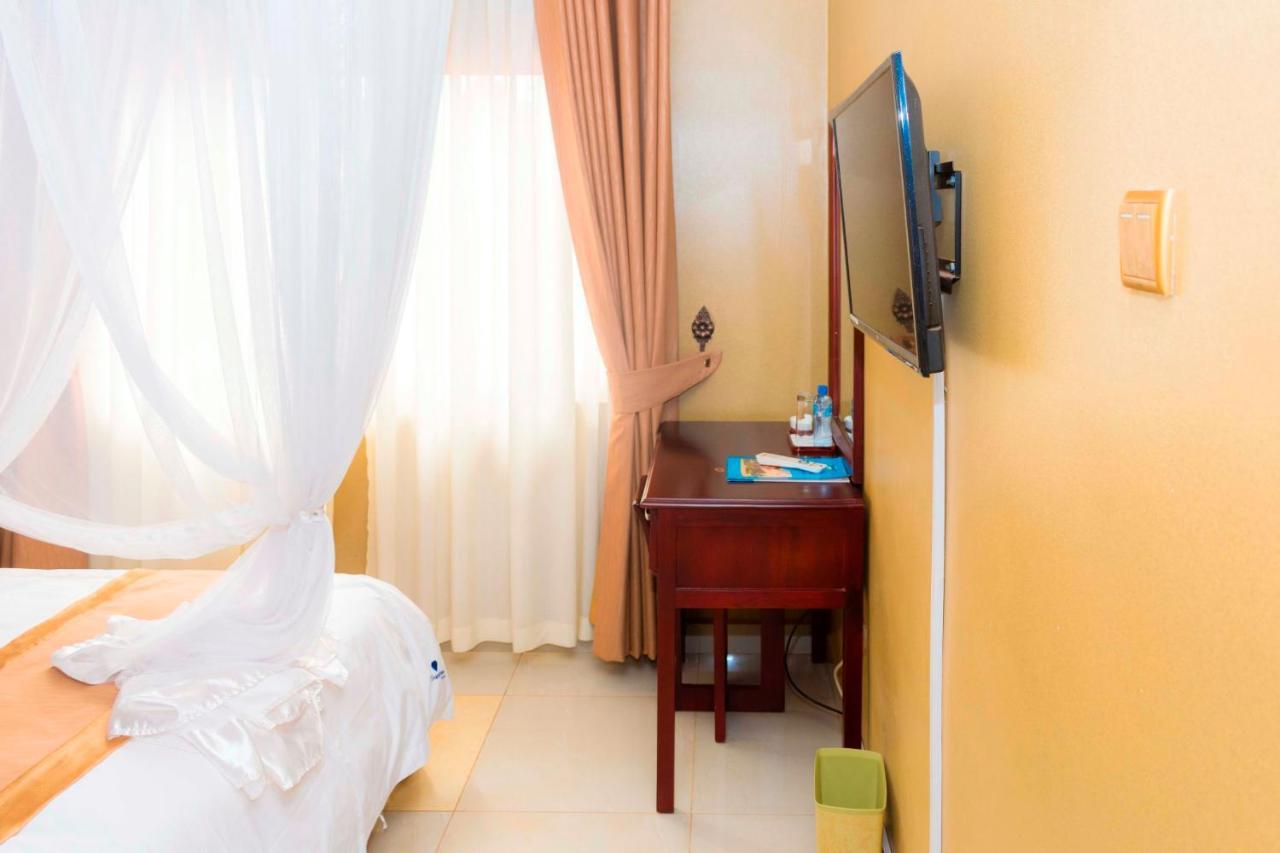 Sapphire Hotel Entebbe Kigo Kajansi المظهر الخارجي الصورة