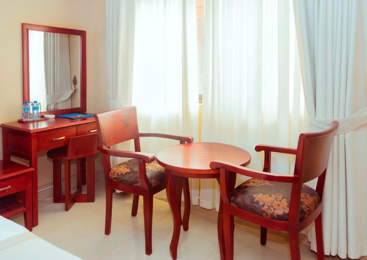 Sapphire Hotel Entebbe Kigo Kajansi المظهر الخارجي الصورة