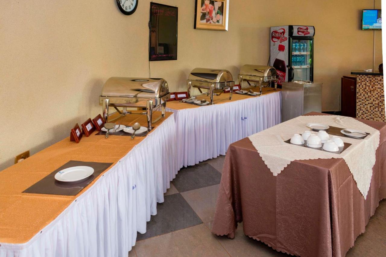 Sapphire Hotel Entebbe Kigo Kajansi المظهر الخارجي الصورة
