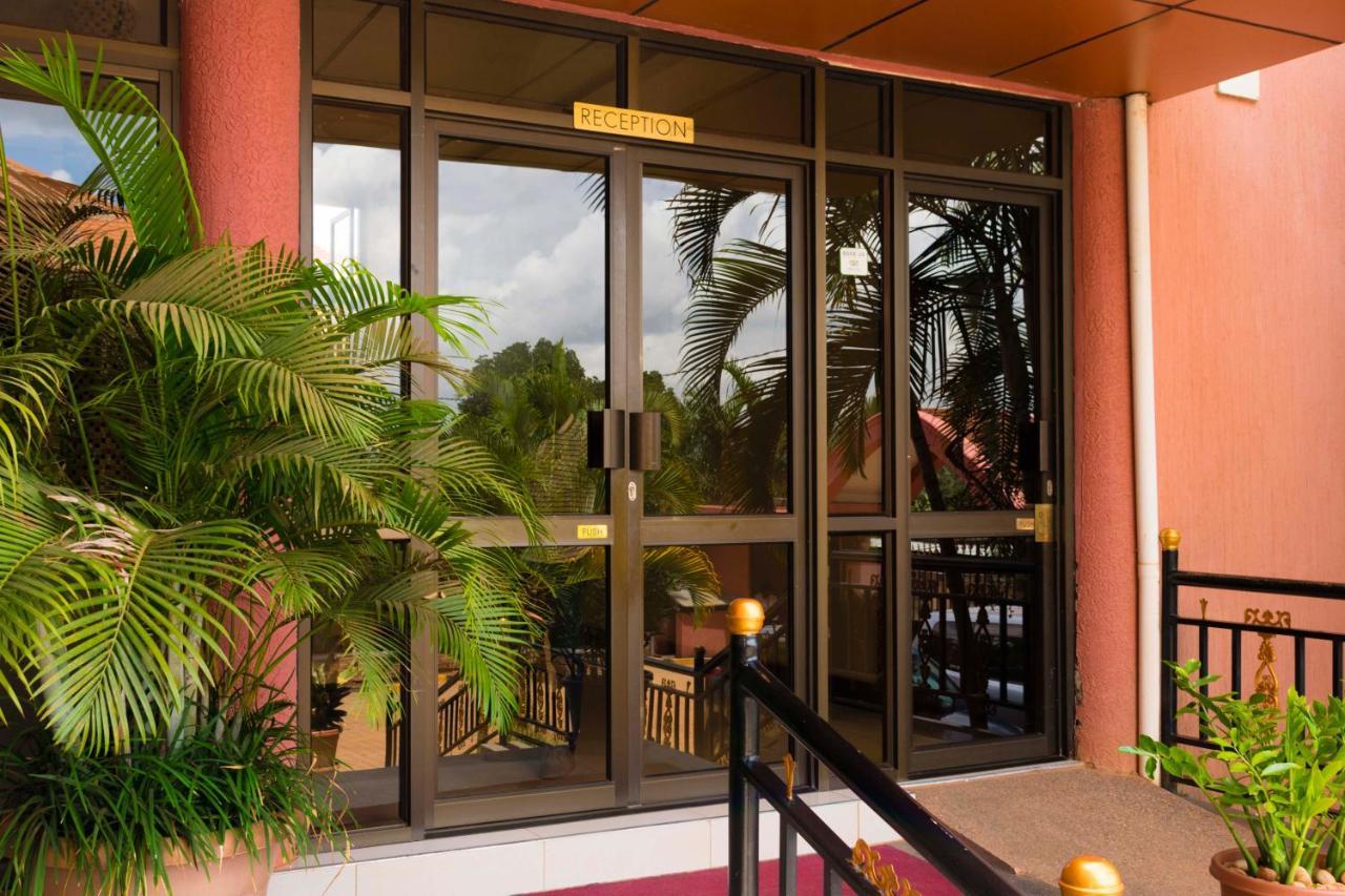 Sapphire Hotel Entebbe Kigo Kajansi المظهر الخارجي الصورة