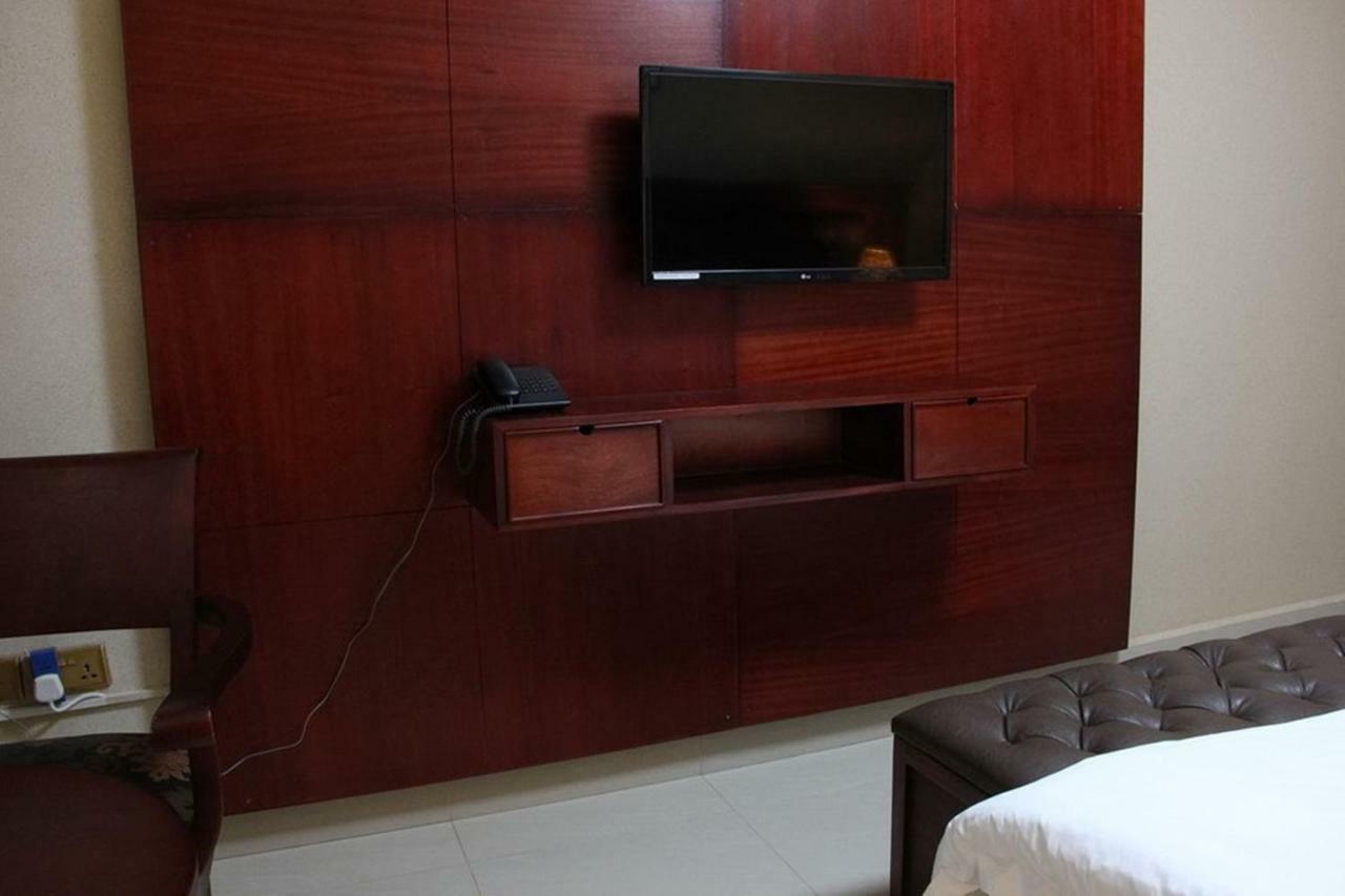 Sapphire Hotel Entebbe Kigo Kajansi المظهر الخارجي الصورة