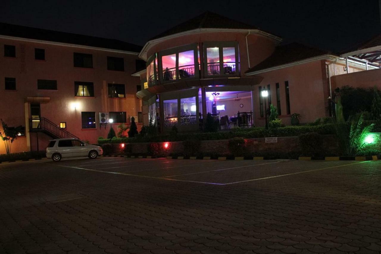 Sapphire Hotel Entebbe Kigo Kajansi المظهر الخارجي الصورة