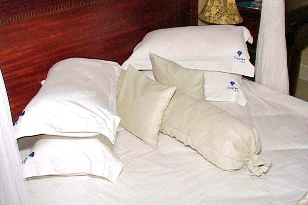 Sapphire Hotel Entebbe Kigo Kajansi المظهر الخارجي الصورة